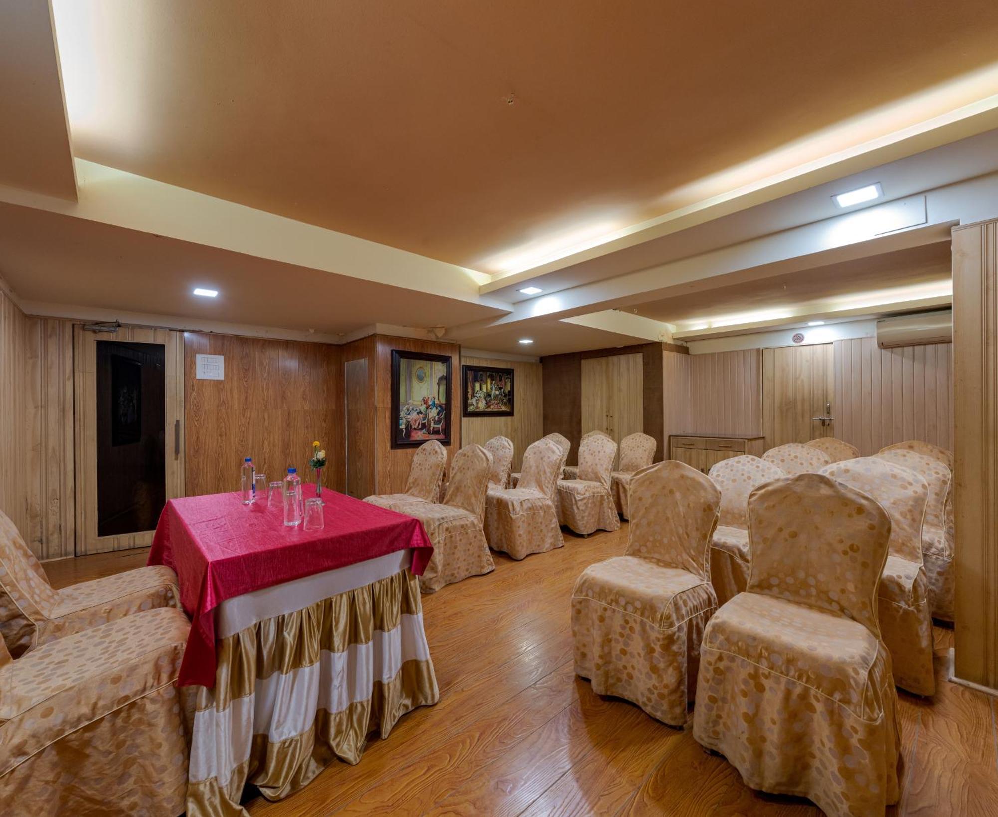 Hotel Surya Executive 3 Star Hotel Solapur Dış mekan fotoğraf