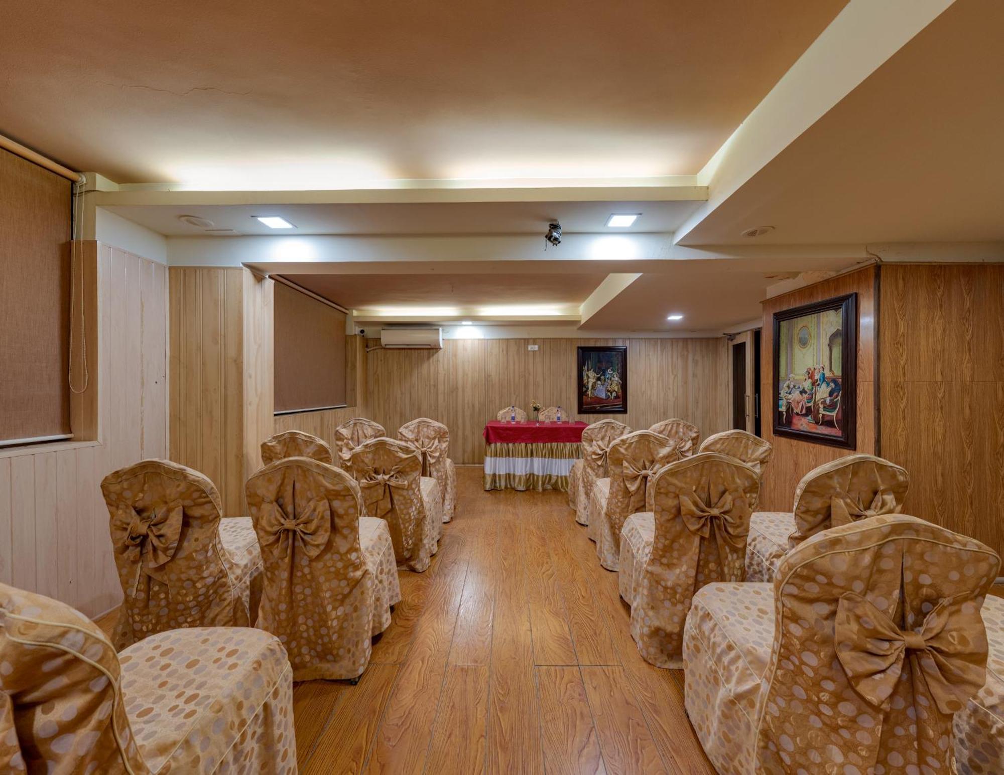 Hotel Surya Executive 3 Star Hotel Solapur Dış mekan fotoğraf
